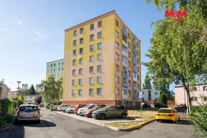 Pronájem bytu 3+kk, Chomutov, Vítězslava Nezvala, 49 m2