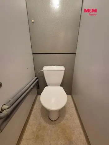 Prodej bytu 2+kk, Králův Dvůr, Nad Stadionem, 40 m2
