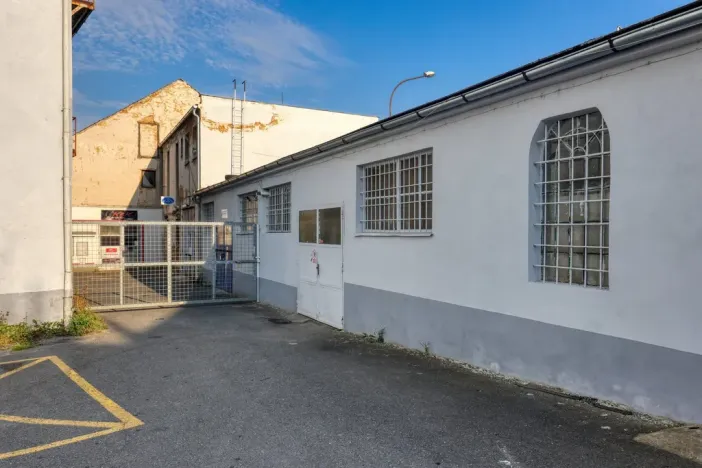 Pronájem obchodního prostoru, Plzeň, Doudlevecká, 64 m2