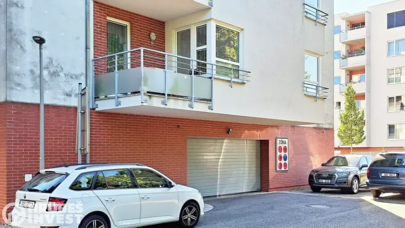 Pronájem bytu 2+kk, Hradec Králové, Rybova, 55 m2