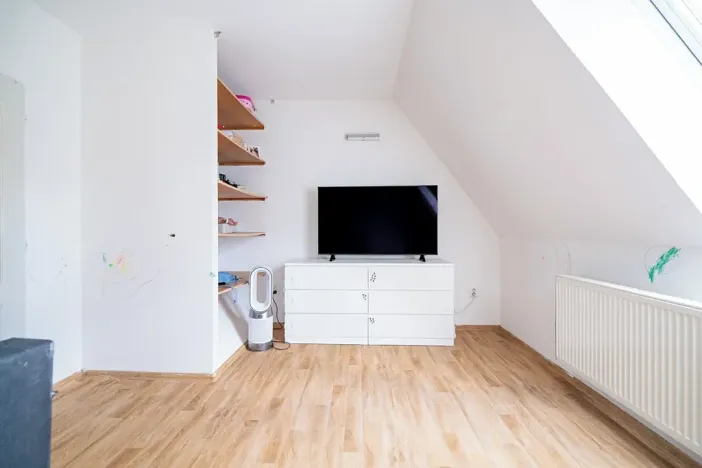 Prodej rodinného domu, Brno, náměstí Karla IV., 120 m2