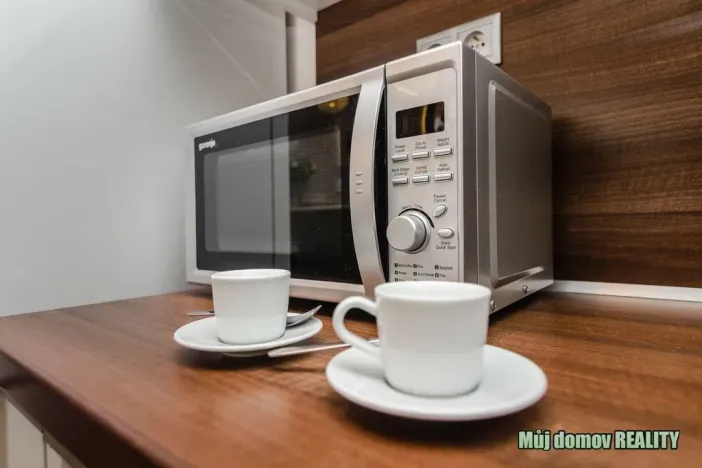 Pronájem bytu 2+kk, Praha - Střížkov, Zakšínská, 52 m2