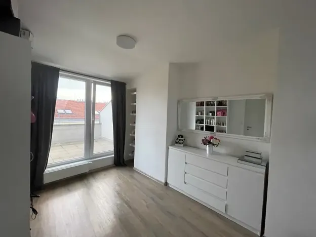 Pronájem bytu 3+1, Brno, Bratislavská, 106 m2