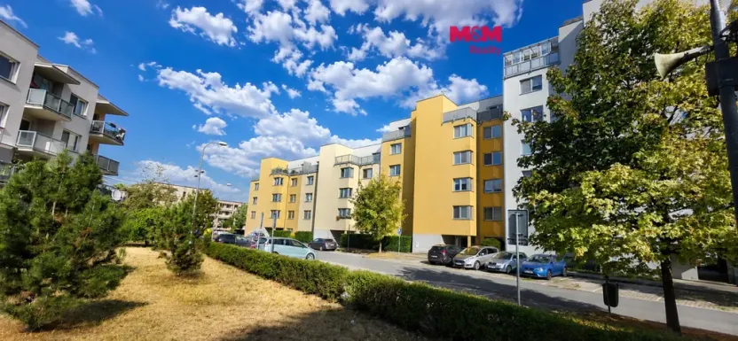 Pronájem bytu 2+kk, Pardubice - Trnová, Jozefa Gabčíka, 52 m2