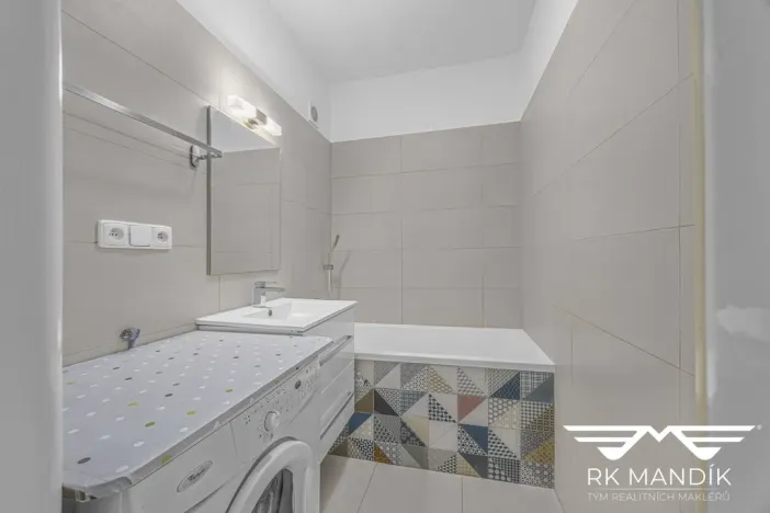 Pronájem bytu 2+kk, Praha - Košíře, Hillebrantova, 55 m2