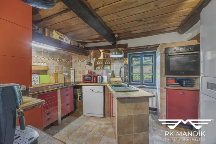 Prodej chalupy, Oplany, 270 m2