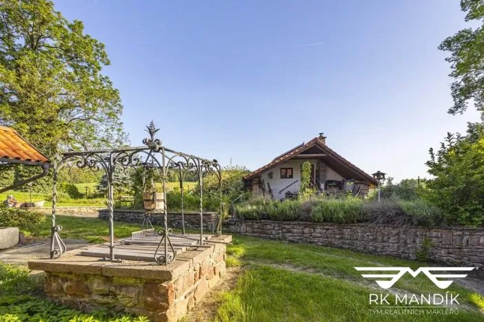Prodej chalupy, Oplany, 270 m2