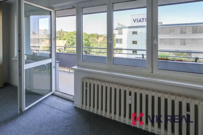 Pronájem bytu 2+1, Praha - Dejvice, Evropská, 75 m2