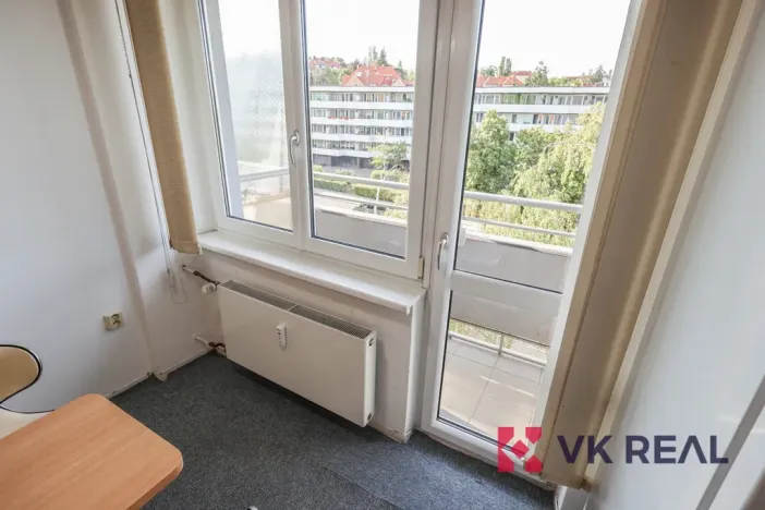 Pronájem bytu 2+1, Praha - Dejvice, Evropská, 75 m2