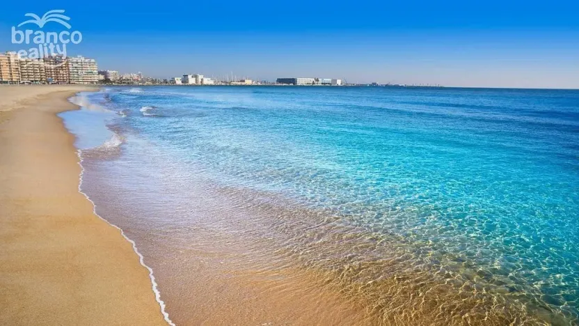 Prodej bytu 3+kk, Santa Pola, Alicante, Španělsko, 84 m2