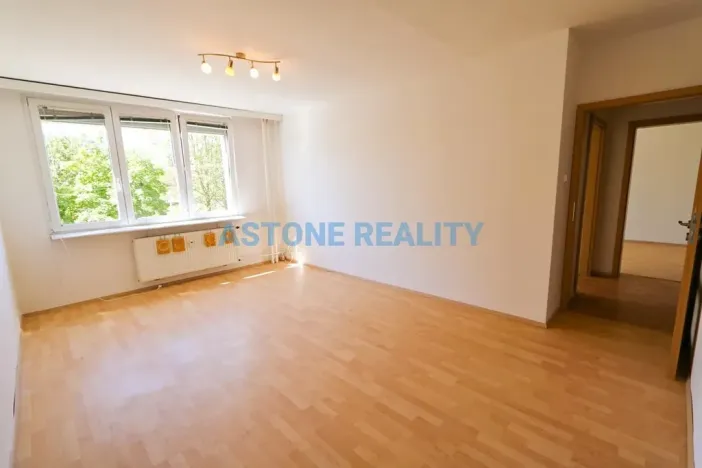 Pronájem bytu 3+kk, Praha - Kamýk, Papírníkova, 66 m2