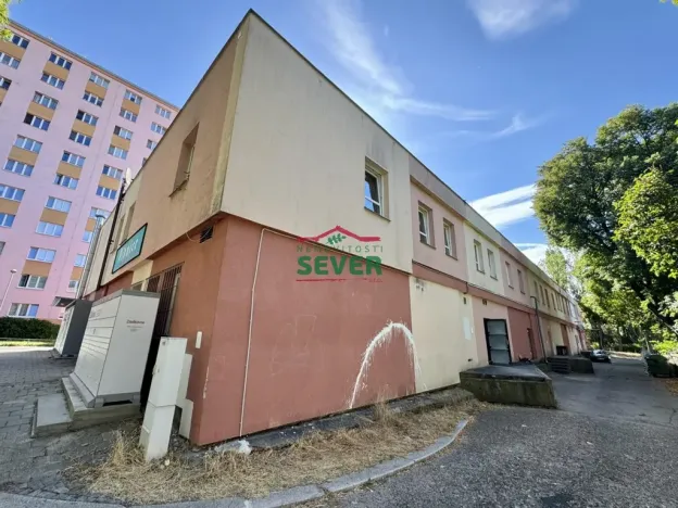 Prodej obchodního prostoru, Chomutov, Cihlářská, 78 m2