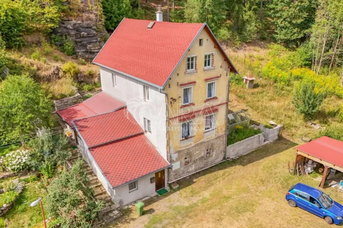 Prodej rodinného domu, Podhradí, 306 m2