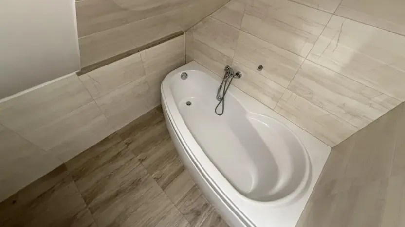 Pronájem bytu 2+1, Kochánky, 40 m2