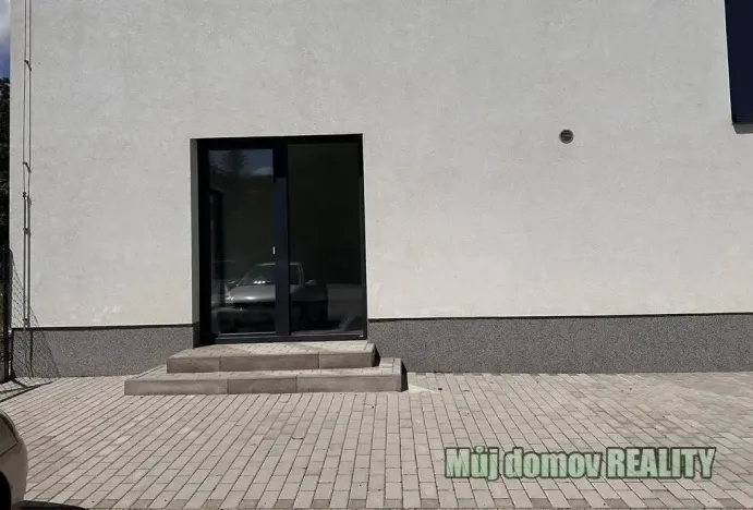 Pronájem obchodního prostoru, Praha - Satalice, 32 m2