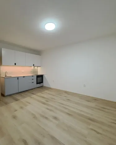 Pronájem bytu 2+kk, Česká Lípa, Pražská, 40 m2