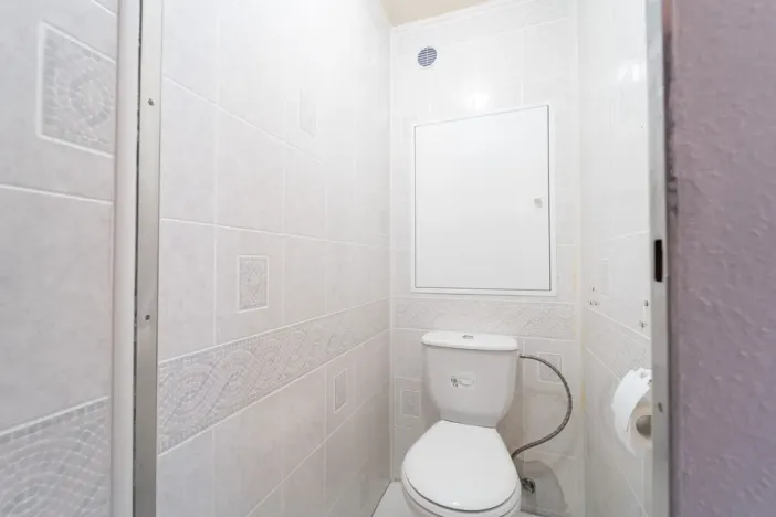 Pronájem bytu 3+1, Praha - Prosek, Veltruská, 61 m2