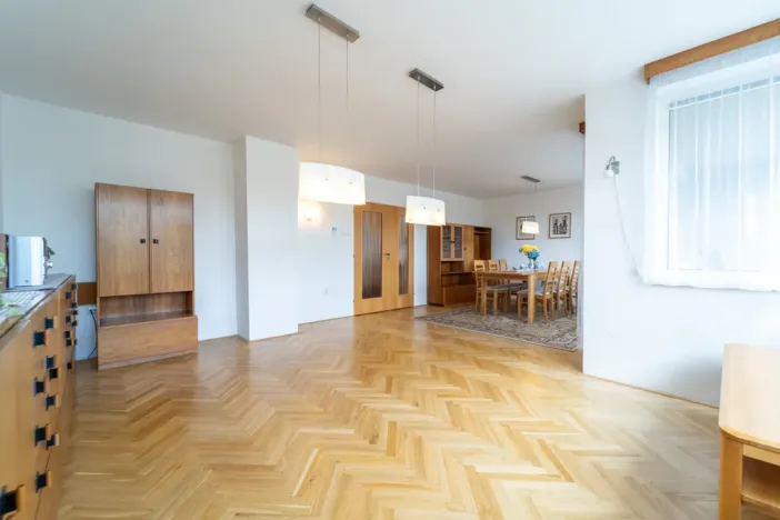 Prodej vícegeneračního domu, Praha - Střešovice, U střešovických hřišť, 198 m2