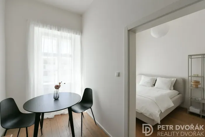 Prodej bytu 1+1, Praha - Smíchov, U Pernikářky, 27 m2
