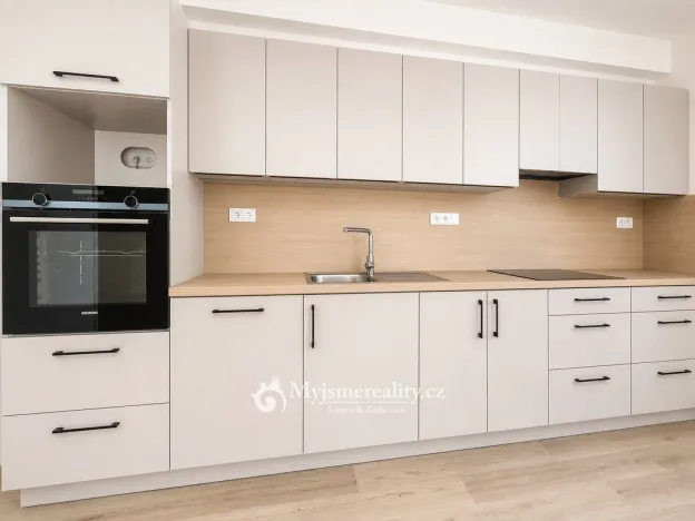 Pronájem bytu 2+kk, Znojmo, Vančurova, 42 m2