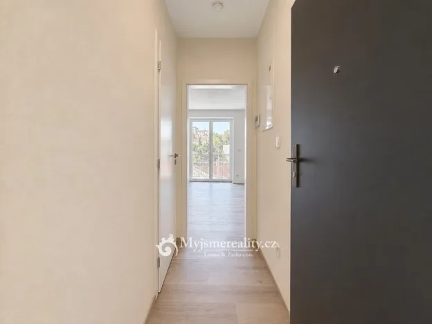 Pronájem bytu 2+kk, Znojmo, Vančurova, 42 m2