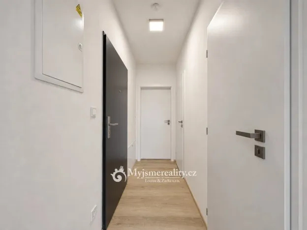 Pronájem bytu 2+kk, Znojmo, Vančurova, 42 m2