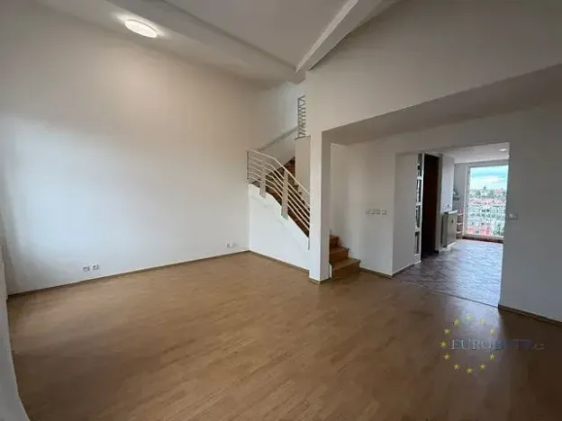 Pronájem bytu 3+1, Praha - Břevnov, Šlikova, 86 m2
