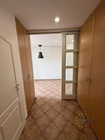 Pronájem bytu 3+1, Praha - Břevnov, Šlikova, 86 m2