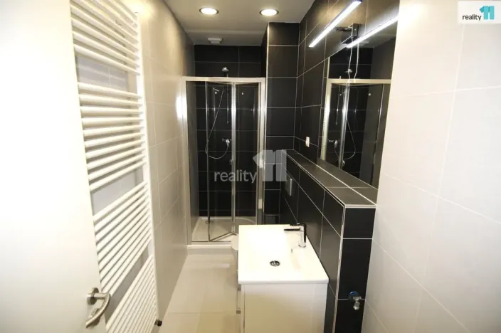 Pronájem bytu 2+kk, Praha - Modřany, Větrovcova, 50 m2