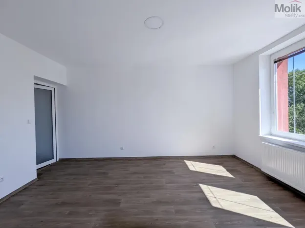 Pronájem rodinného domu, Dubí - Běhánky, Sportovní, 268 m2