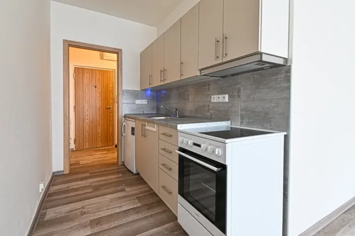 Pronájem bytu 1+kk, Kuřim, Na Loučkách, 30 m2