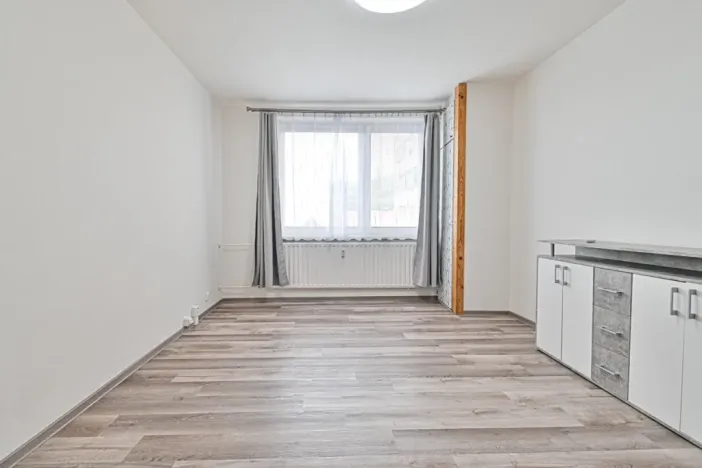 Pronájem bytu 1+kk, Kuřim, Na Loučkách, 30 m2