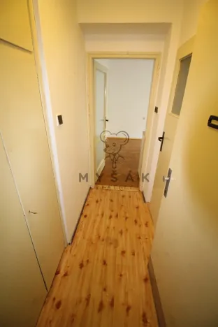 Pronájem bytu 1+kk, Český Krumlov - Nádražní Předměstí, Vyšehrad, 23 m2
