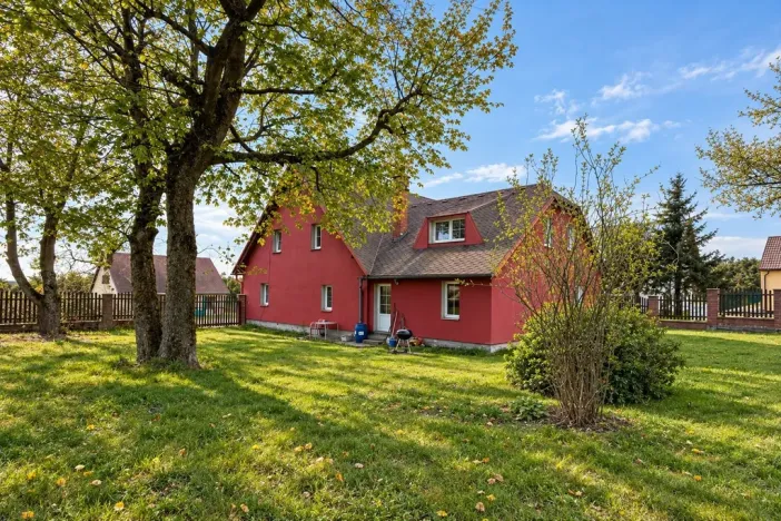 Prodej rodinného domu, Hora Svatého Šebestiána, 295 m2