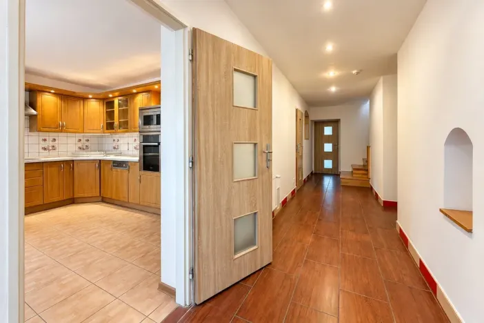 Prodej rodinného domu, Hora Svatého Šebestiána, 295 m2