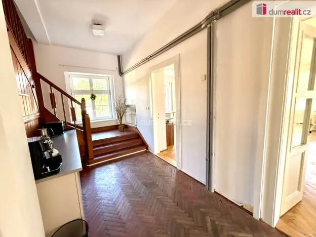Pronájem kanceláře, Veltrusy, Palackého, 63 m2