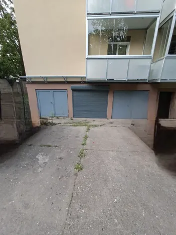 Pronájem garáže, Kolín, Tyršova, 20 m2