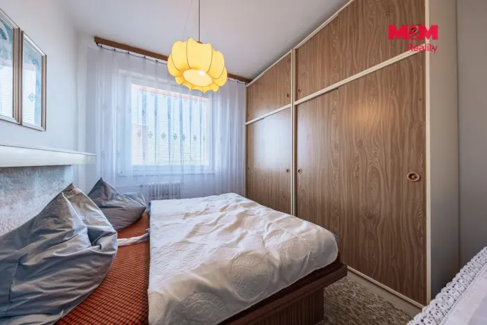 Prodej bytu 3+1, Chomutov, Komenského, 64 m2
