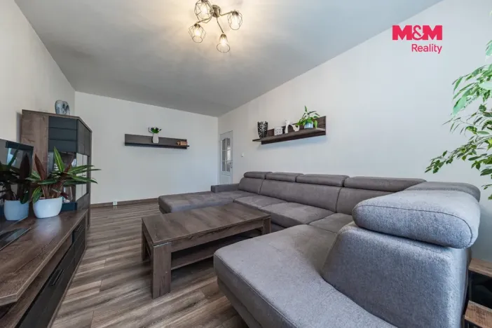 Prodej bytu 4+1, Klášterec nad Ohří - Miřetice u Klášterce nad Ohří, Ječná, 78 m2