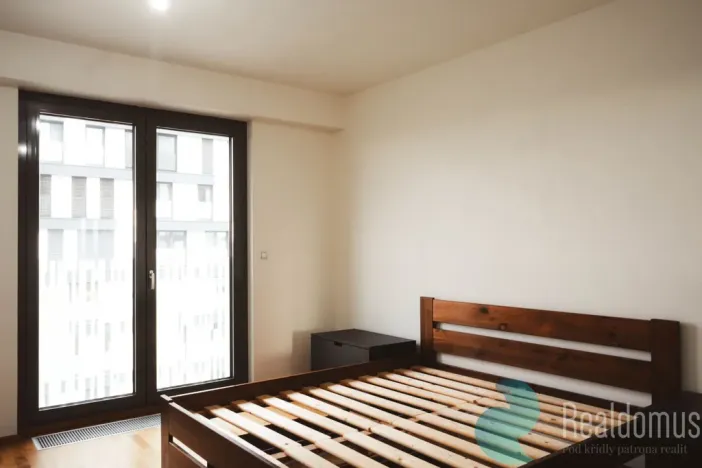 Pronájem bytu 3+kk, Praha, Olšanská, 95 m2