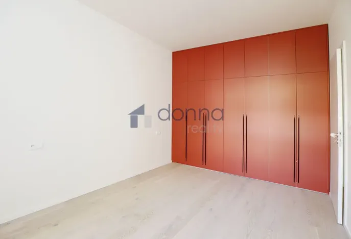 Pronájem bytu 2+kk, Praha, Jeseniova, 50 m2