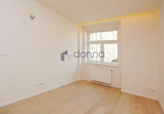 Pronájem bytu 2+kk, Praha, Jeseniova, 50 m2