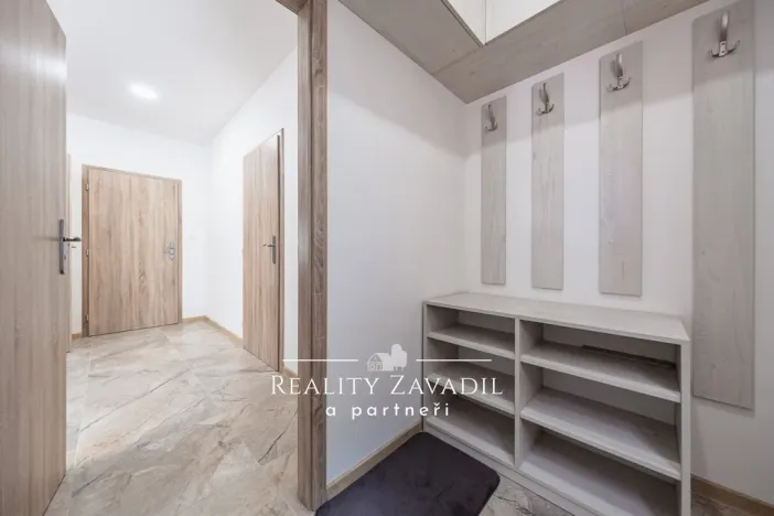 Prodej bytu 3+kk, Praha - Kyje, Světská, 58 m2