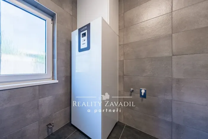 Prodej bytu 3+kk, Praha - Kyje, Světská, 58 m2