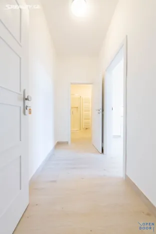 Pronájem bytu 1+kk, Praha - Libeň, Kurta Konráda, 25 m2