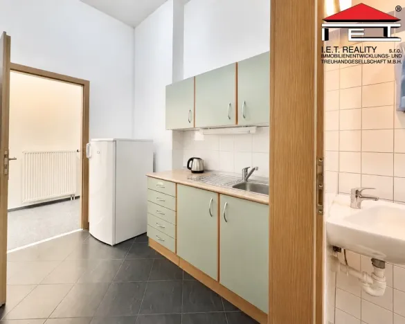 Pronájem kanceláře, Brno, Starobrněnská, 86 m2