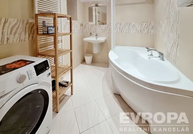 Pronájem bytu 2+1, Praha - Bubeneč, Jugoslávských partyzánů, 60 m2