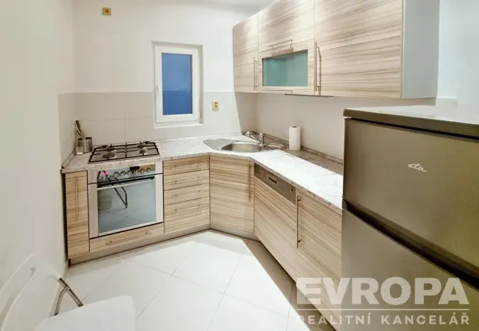Pronájem bytu 2+1, Praha - Bubeneč, Jugoslávských partyzánů, 60 m2