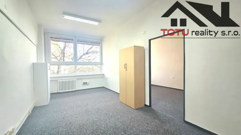 Pronájem kanceláře, Chrudim, Palackého třída, 18 m2