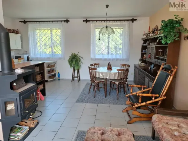 Prodej rodinného domu, Pnětluky - Konětopy, 200 m2